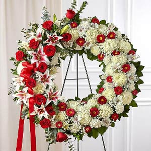 Madison Memorial Home | Red Rose Wreath